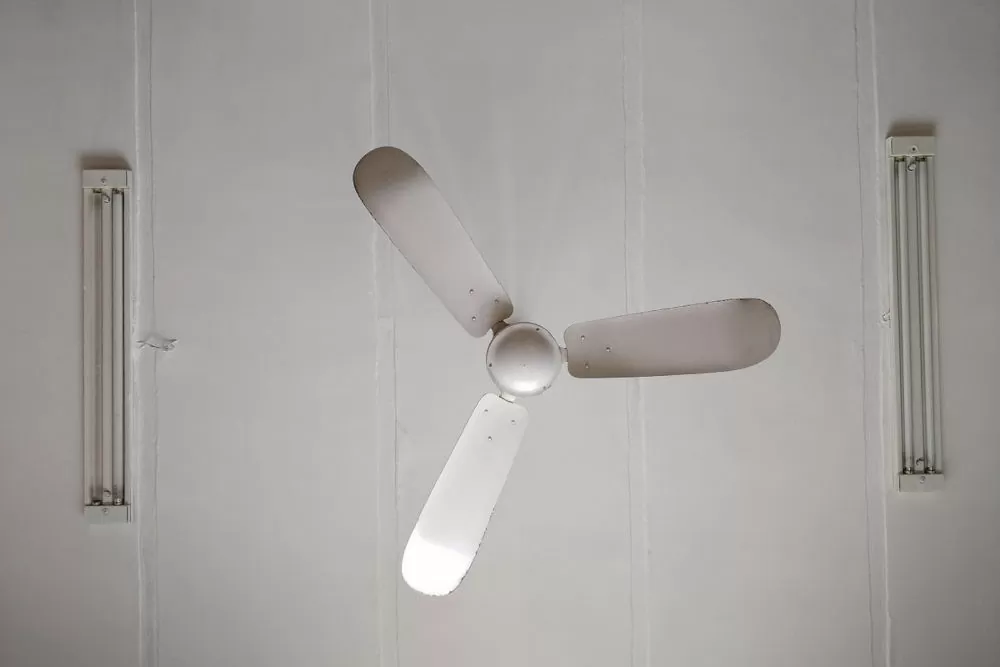 Características de los Ventiladores de Techo industriales. Alta eficiencia y de uso rudo